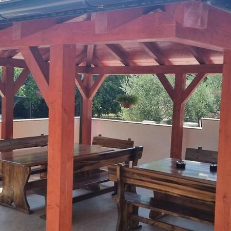 ביוגראד נה מורו Apartmani Italo מראה חיצוני תמונה