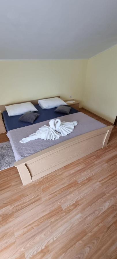 ביוגראד נה מורו Apartmani Italo מראה חיצוני תמונה